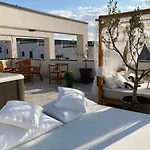 Apartment Rooftop