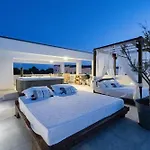 Rooftop Apartment