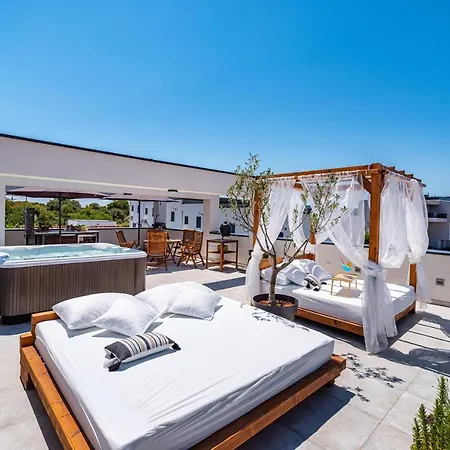 Rooftop Трогир