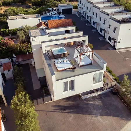 Rooftop Трогир